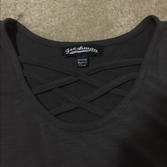 Gray tank top - Picture 2 of 3